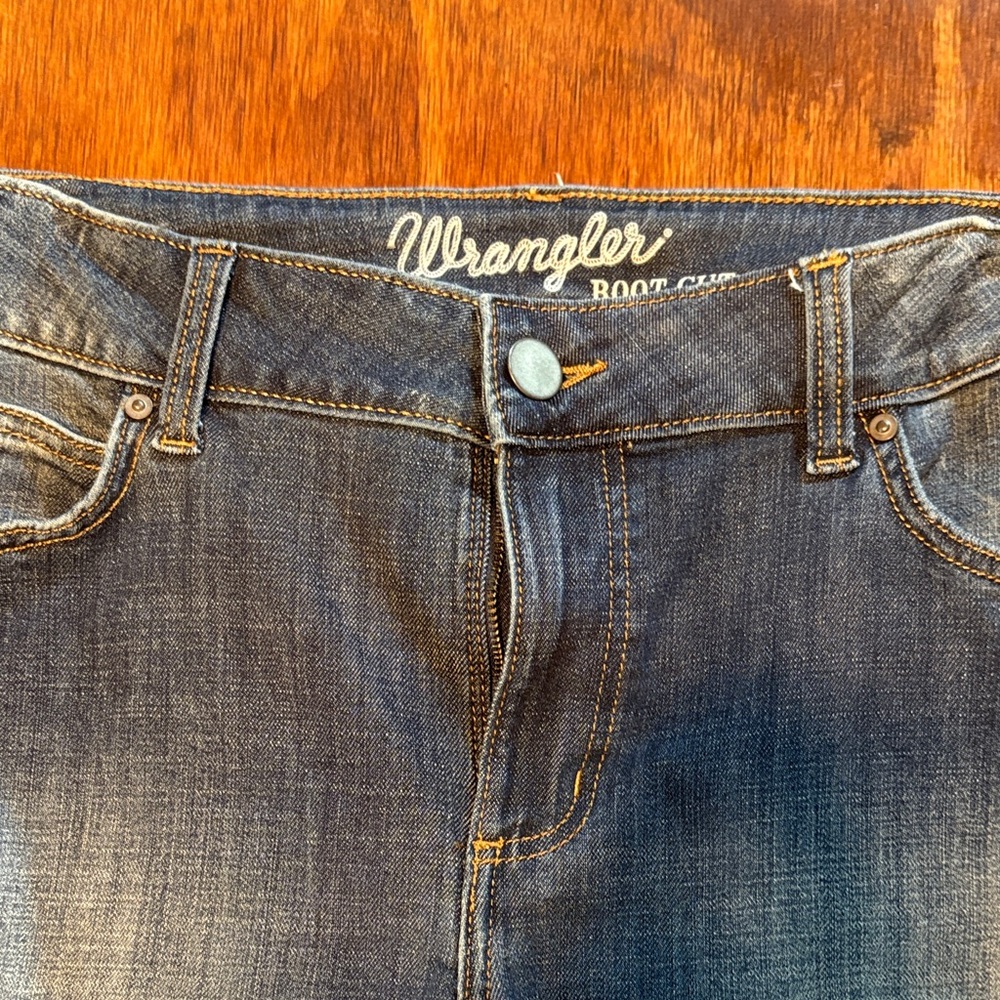Wrangler women’s  Dark Blue Bootcut Jeans